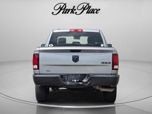 Billet Silver Metallic Clearcoat 2024 RAM 1500 Classic Warlock Crew Cab 4x4 5'7' Box