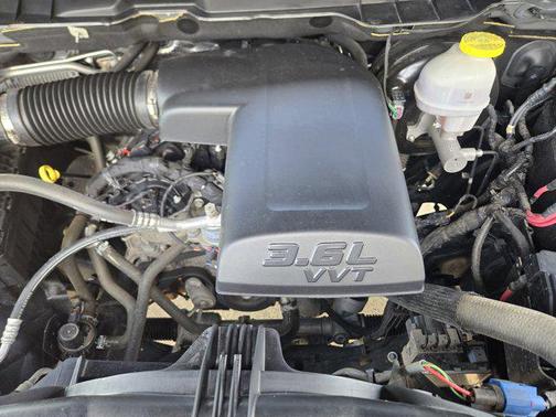 Billet Silver Metallic Clearcoat 2024 RAM 1500 Classic Warlock Crew Cab 4x4 5'7' Box