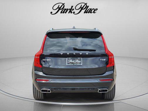 Onyx Black Metallic 2019 Volvo XC90 T5 R-Design