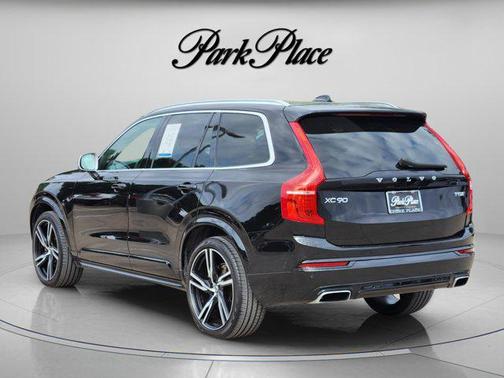 Onyx Black Metallic 2019 Volvo XC90 T5 R-Design