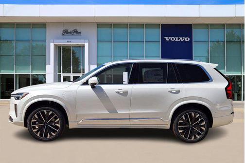 2025 Volvo XC90 Plug-In Hybrid T8 Ultra 7-Seater