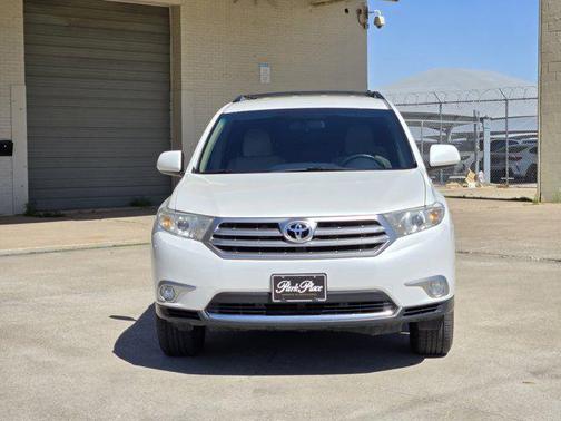 2011 Toyota Highlander Base