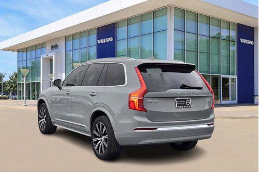 2025 Volvo XC90 B6 Plus 7-Seater