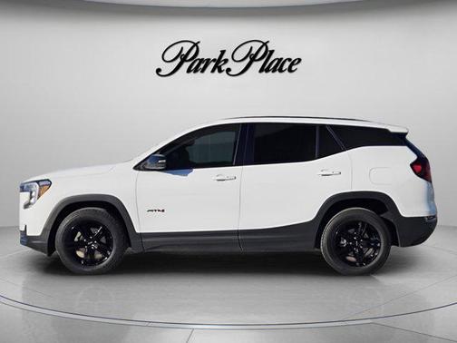 2022 GMC Terrain AWD AT4