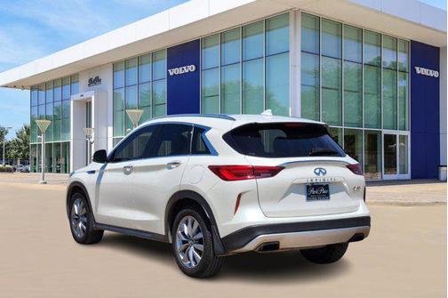 2021 INFINITI QX50 LUXE