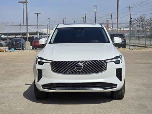 2025 Volvo XC90 B6 Ultra