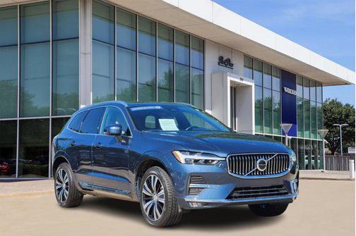 2022 Volvo XC60 B5 Inscription