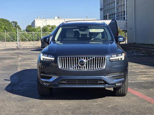 2024 Volvo XC90 B5 Core Bright Theme