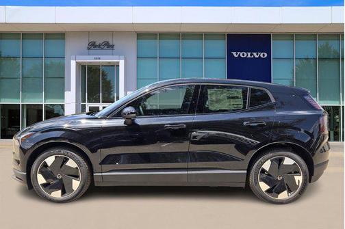 2025 Volvo EX30 Twin Motor Plus