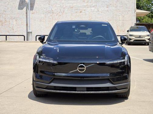 2025 Volvo EX30 Twin Motor Plus