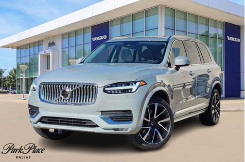 2025 Volvo XC90 B5 Plus