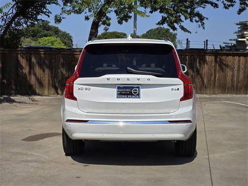 2025 Volvo XC90 B6 Plus 7-Seater