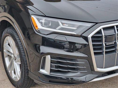 2022 Audi Q7 55 Premium Plus