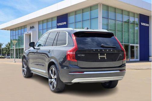 2022 Volvo XC90 T6 Inscription