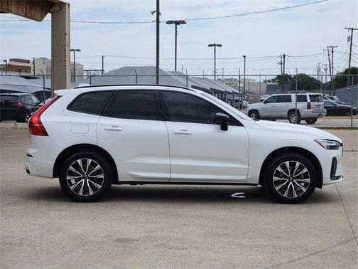 2025 Volvo XC60 B5 Core