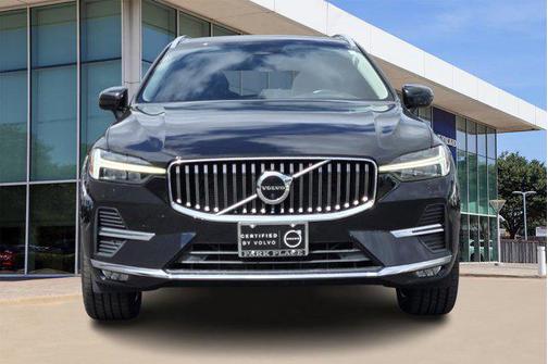 2022 Volvo XC60 B5 Inscription