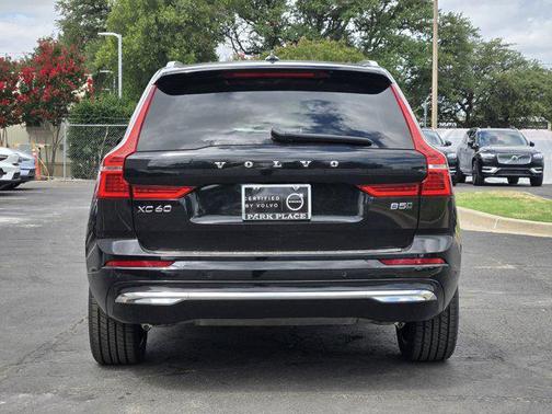 2022 Volvo XC60 B5 Inscription