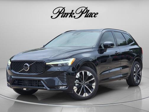 Onyx Black Metallic 2026 Volvo XC60 B5 Plus