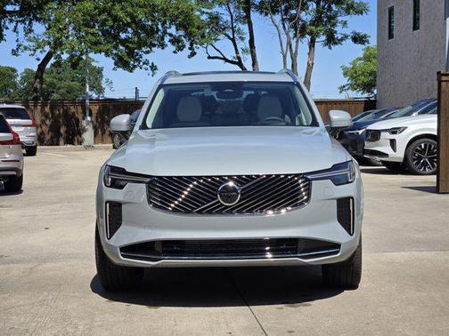 2025 Volvo XC90 Plug-In Hybrid T8 Ultra 7-Seater