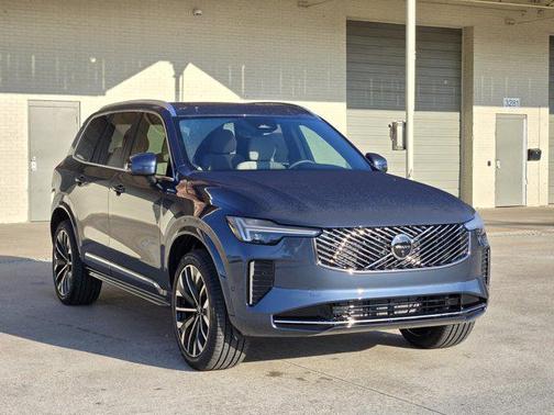 2026 Volvo XC90 B6 Plus 7-Seater