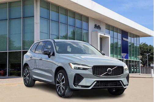 2025 Volvo XC60 B5 Plus