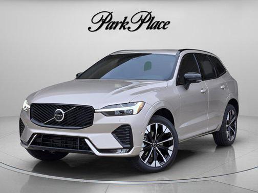 2026 Volvo XC60 B5 Plus