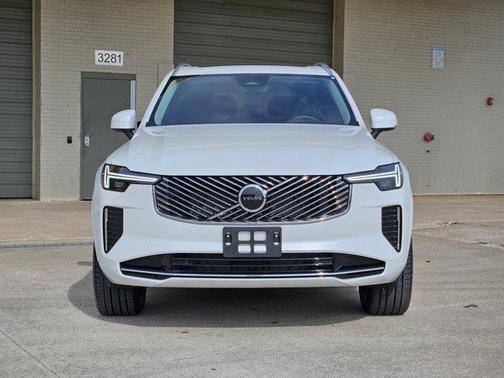 2025 Volvo XC90 B6 Core