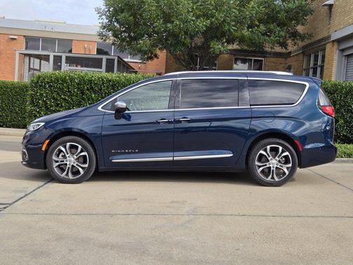 2021 Chrysler Pacifica L