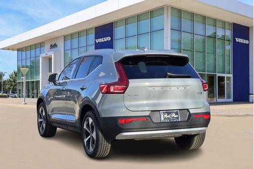 2025 Volvo XC60 Plug-In Hybrid T8 Plus