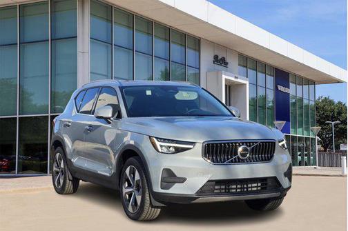 2025 Volvo XC60 Plug-In Hybrid T8 Plus