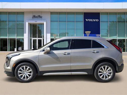 2022 Cadillac XT4 Premium Luxury
