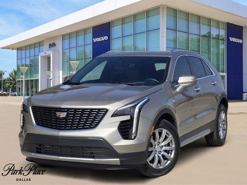 2022 Cadillac XT4 Premium Luxury