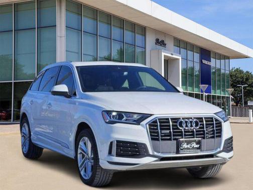 2022 Audi Q7 45 Premium