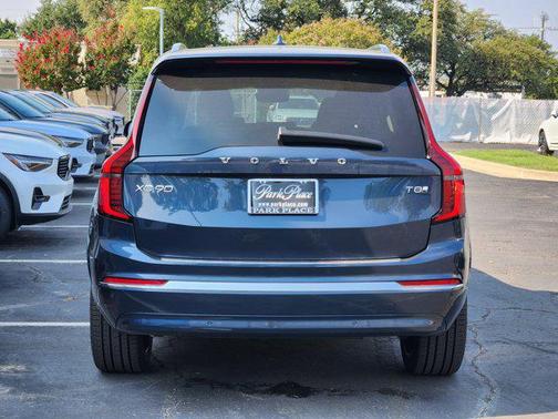 2026 Volvo XC90 Plug-In Hybrid T8 Plus 7-Seater