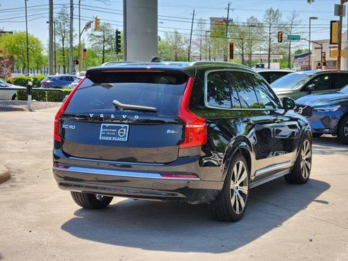 2025 Volvo XC90 B6 Ultra