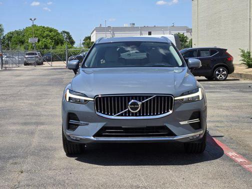 2022 Volvo XC60 B5 Inscription