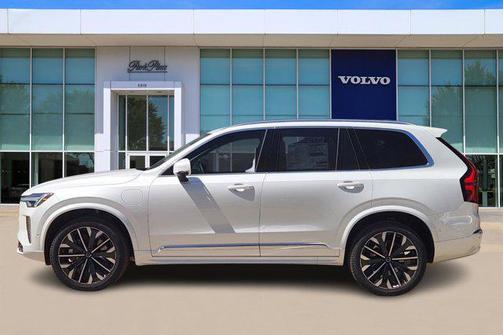 2025 Volvo XC90 Plug-In Hybrid T8 Plus 7-Seater