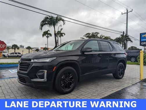 2023 Chevrolet Traverse LS