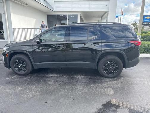 2023 Chevrolet Traverse LS