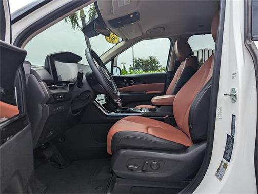 2024 Kia Carnival SX