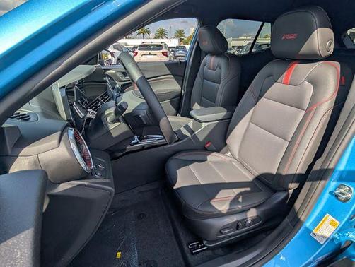 Marina Blue Metallic 2026 Chevrolet Trax FWD 2RS
