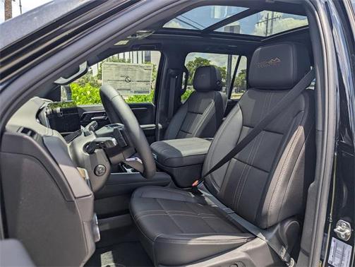 2025 Chevrolet Tahoe 4WD High Country