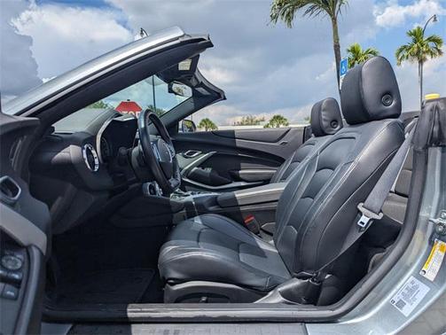 2023 Chevrolet Camaro RWD Convertible LT1