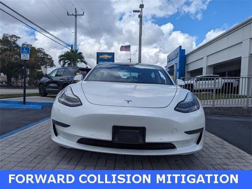 2020 Tesla Model 3 Standard Range Plus