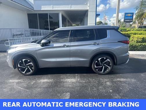 2022 Mitsubishi Outlander SEL 2.5 2WD