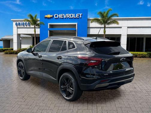 Mosaic Black Metallic 2026 Chevrolet Trax FWD ACTIV