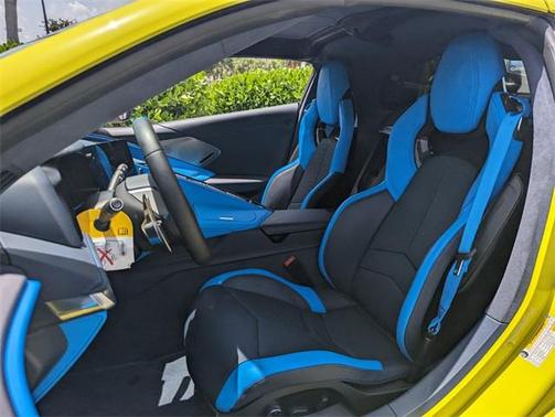 2023 Chevrolet Corvette Stingray w/3LT