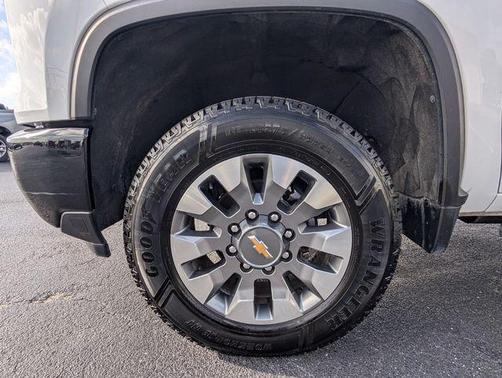 2024 Chevrolet Silverado 2500 Custom