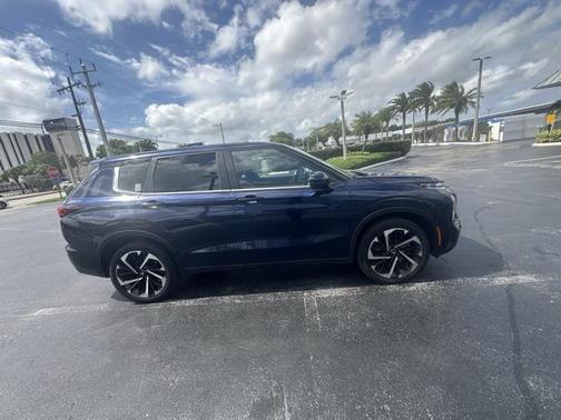 2022 Mitsubishi Outlander SE 2.5 2WD
