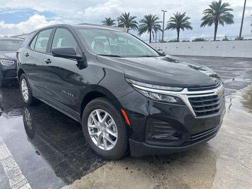 Mosaic Black Metallic 2023 Chevrolet Equinox LS
